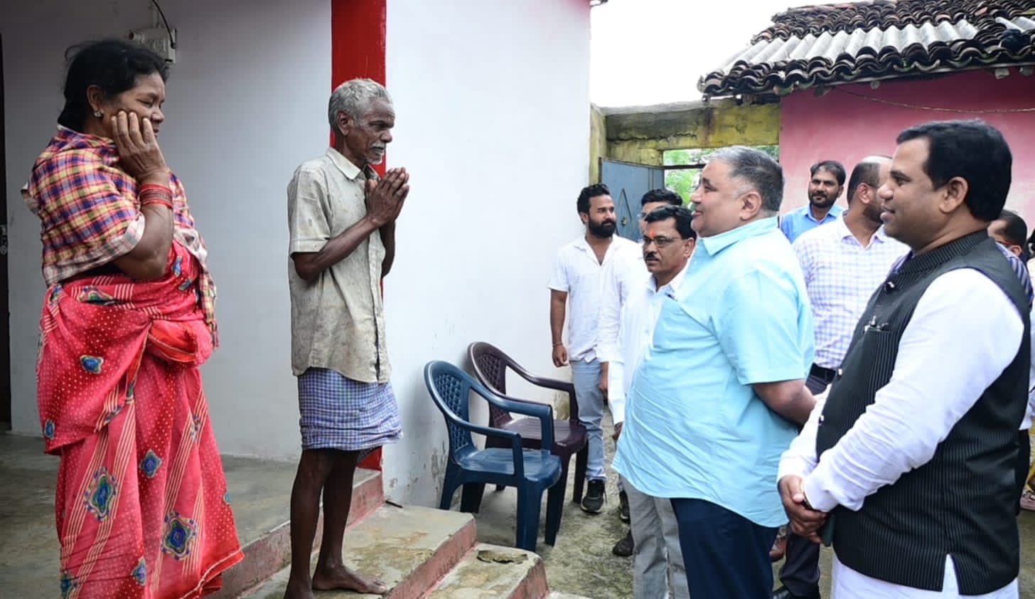 Seva Sankalp Abhiyan: GPM के गांवों में पहुंचे मंत्री राजेश अग्रवाल, जनकल्याणकारी योजनाओं के हितग्राहियों से किया संवाद