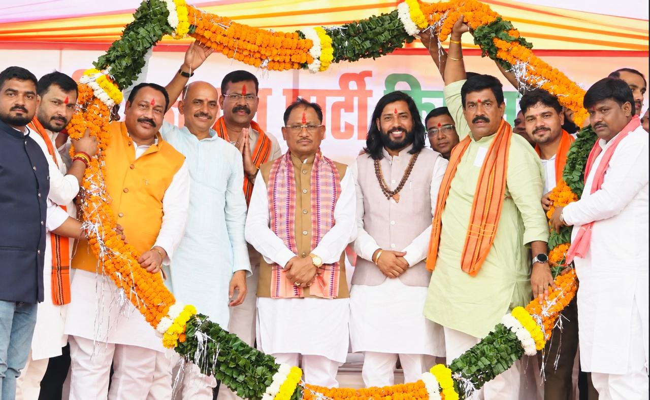 Birgaon BJP Convention News: बीरगांव में उमड़ा जनसैलाब: मुख्यमंत्री विष्णुदेव साय ने फूंका चुनावी शंखनाद