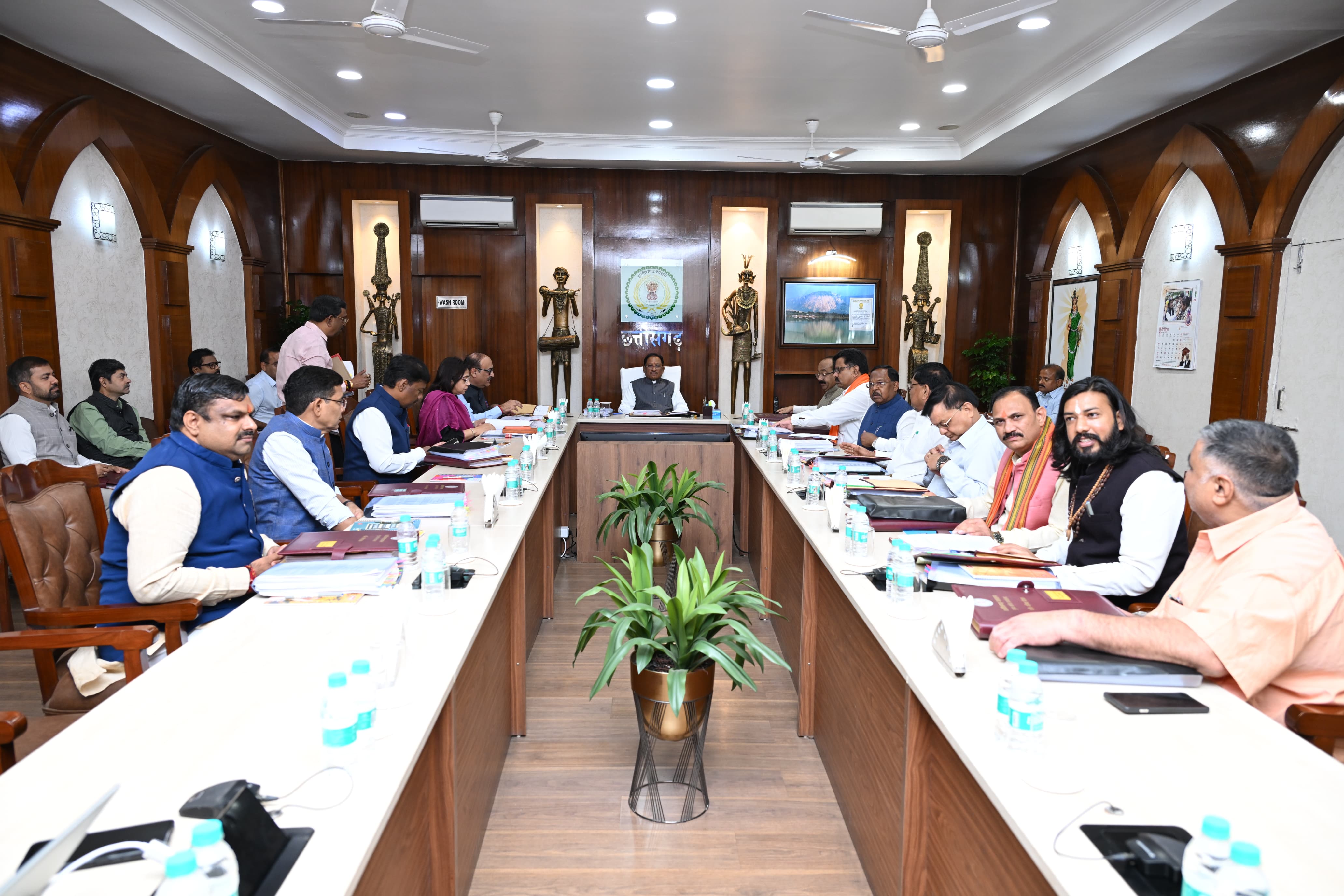 CG Cabinet Decisions: छत्तीसगढ़ में 15 नवंबर से शुरू होगी धान खरीदी, किसानों को मिलेगा प्रति एकड़ लाभ; कैबिनेट बैठक में लिए गए 19 बड़े फैसले